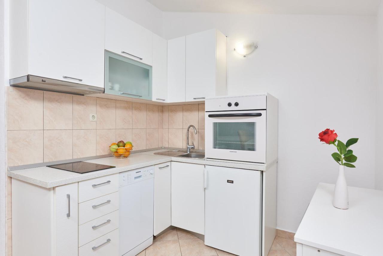 Apartments Lumi Rogoznica  Eksteriør billede
